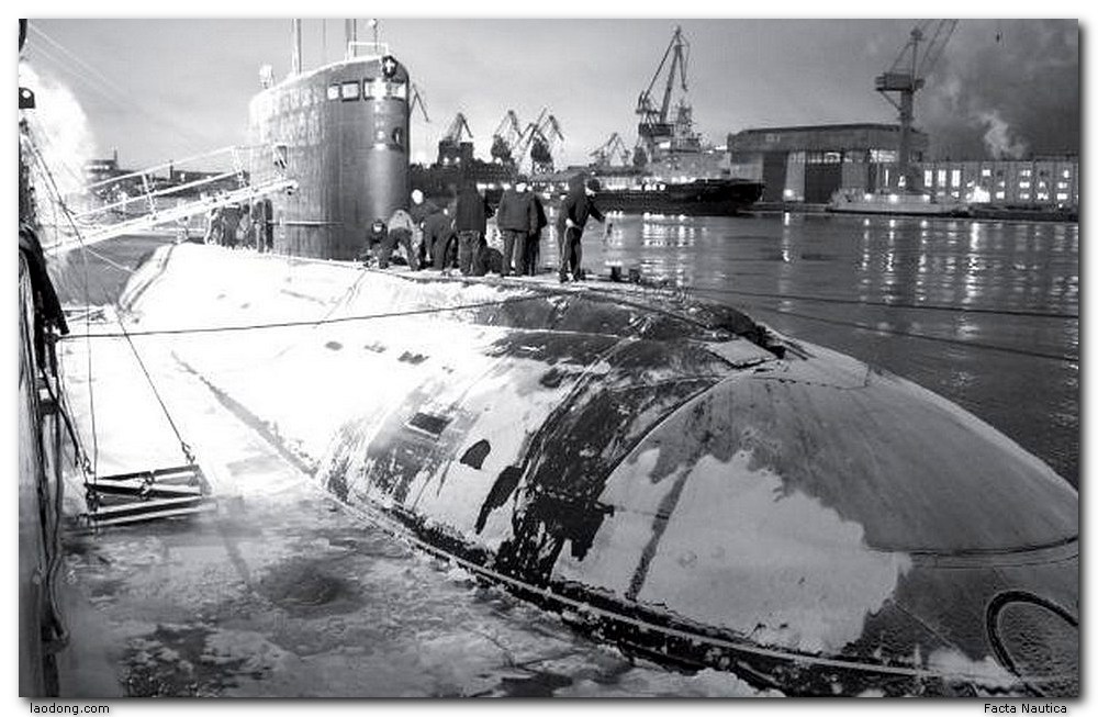 warszawianka varshavyanka HA NOI submarine VIETNAM